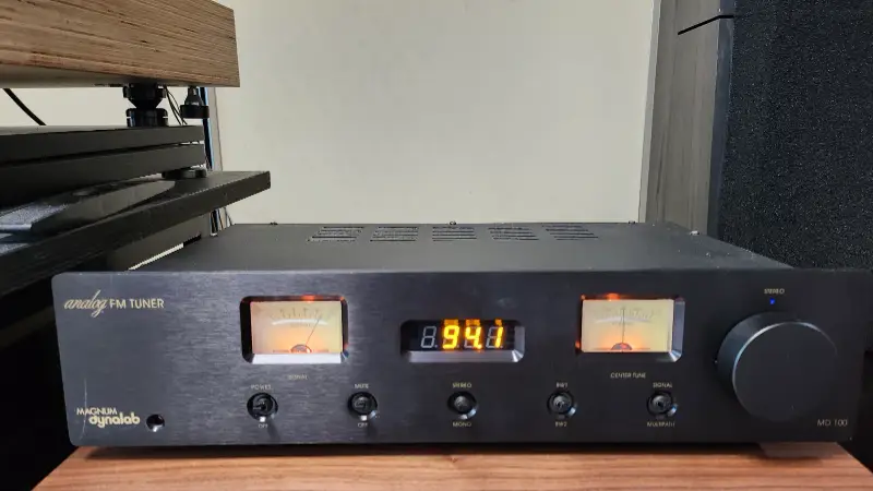 Magnum Dynalab MD100 FM TUNER